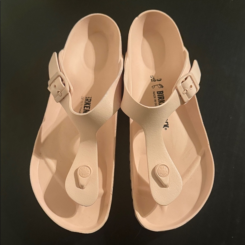 Birkenstock Blush Pink Toe Loop Sandals L9 M7